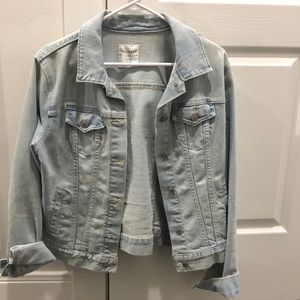 Old Navy denim jacket size large